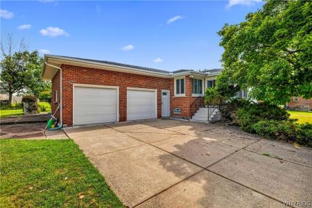 1608 Orchard Park Road, West Seneca, New York 14224, USA