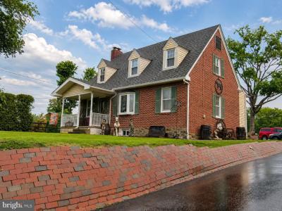 1819 Larkin Rd, Upper Chichester, Pennsylvania 19061, USA