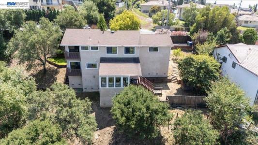 27468 Hayward Blvd, Hayward, California 94542, USA