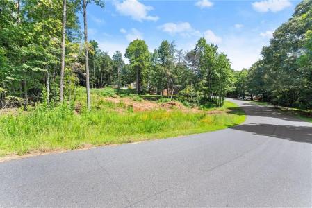 8690 Bayhill Drive, Gainesville, Georgia 30506