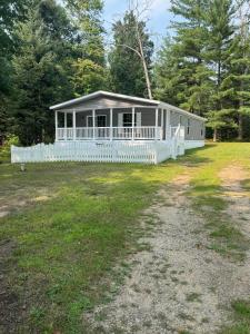 207 Whitetail Drive, Prudenville, Michigan 48651, USA