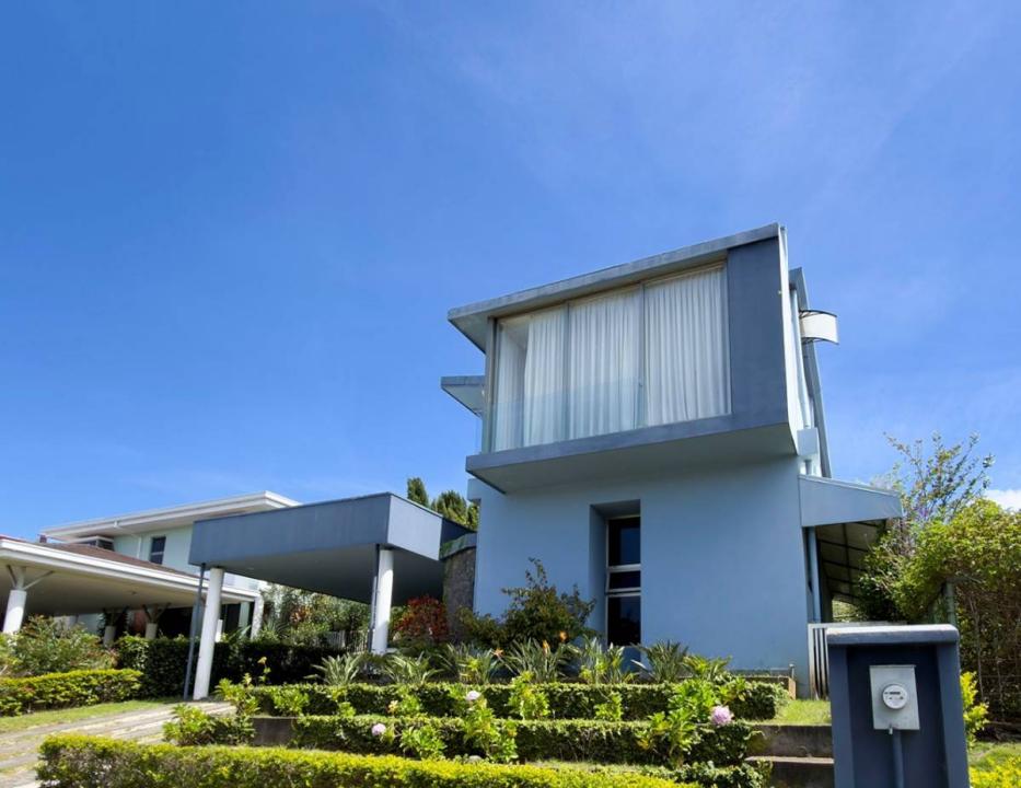 Lomas del zurqui , San José San Isidro, Heredia 40602, Costa Rica