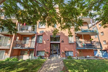 12265  Rue René-Chopin, Montréal (Rivière-des-Prairies/Pointe-aux-Trembles), كيبيك H1E 7G9, كندا 