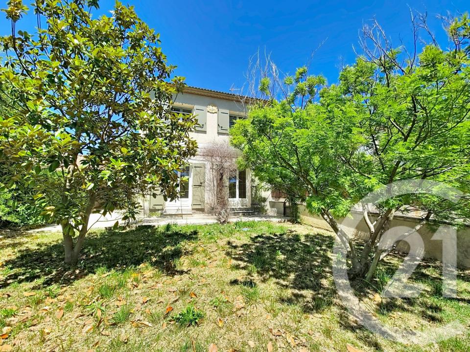 Paradou, Provence-Alpes-Côte D'Azur 13520, Francia