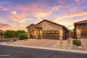 8748 E INCA CIR, Mesa, Arizona 85207, États-Unis