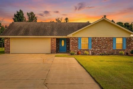 129 Cassy Drive, Sulphur, Louisiana 70663, USA