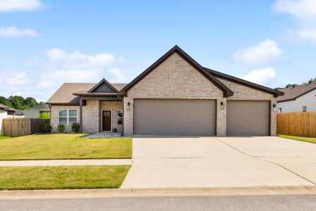 177 Lombard Heights, Bryant, Arkansas 72022, USA