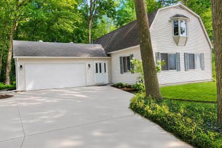 5312 Perrine, Midland, Michigan 48640, USA
