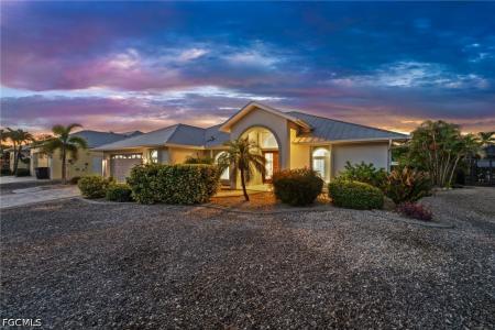 3795 Manatee Drive, St James City, Florida 33956, USA