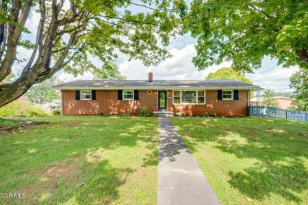 2400 Larkspur Drive, Johnson City, Tennessee 37604, USA