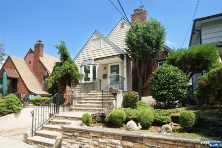 218 Riverview Avenue, North Arlington, ניו ג'רזי 07031, ארצות הברית של אמריקה 