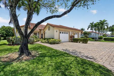 7223 Summer Tree Drive, Boynton Beach, Florida 33437, USA