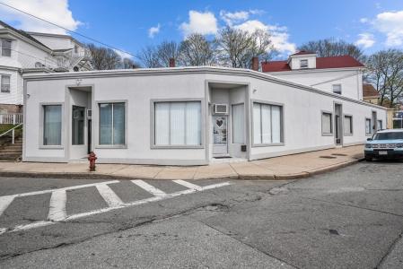 1792 Pleasant St, Fall River, Massachusetts 02723, Estados Unidos