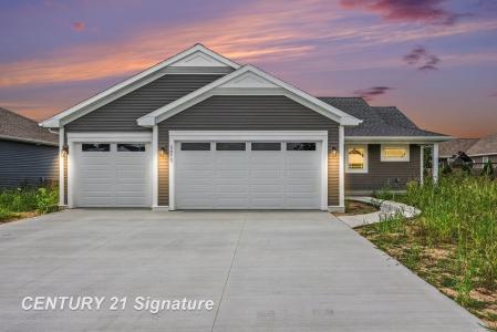 5875 Diamond Meadows, Freeland, Michigan 48623