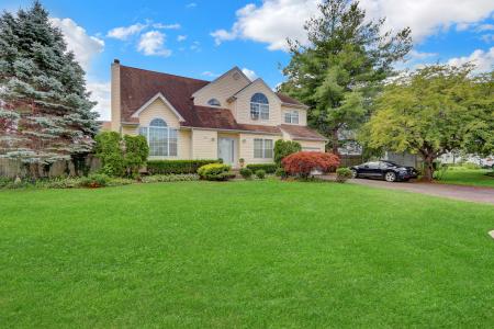 1453 7th Street, West Babylon, New York 11704, USA