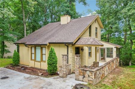 9080 Pine Tree Circle, Gainesville, Georgia 30506
