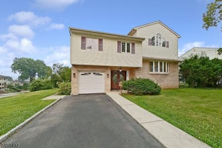 56 Eaton Pl, Bloomfield Twp., New Jersey 07003-2828, Stati Uniti