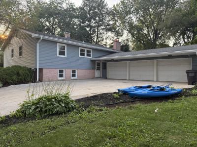 908 Roby Road, Stoughton, Wisconsin 53589, USA