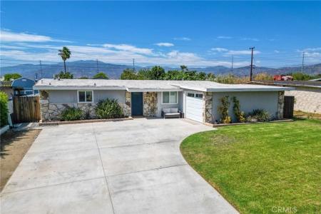 17139 E Orkney Street, Azusa, California 91702, USA