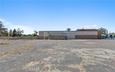 9491 Sierra Avenue, Fontana, Californie 92335, États-Unis