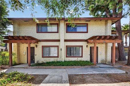 2465 D Street, La Verne, Kalifornien 91750, USA