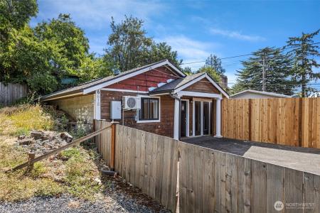 6618 S 43rd Avenue, Seattle, Washington 98118, Estados Unidos
