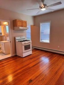 595 Armistice Boulevard #2, Pawtucket, Rhode Island 02861, Estados Unidos