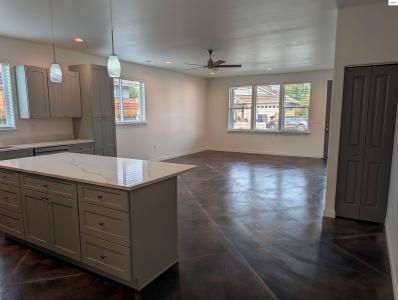 1525 Nicholas Way, Sandpoint, Idaho 83864, USA