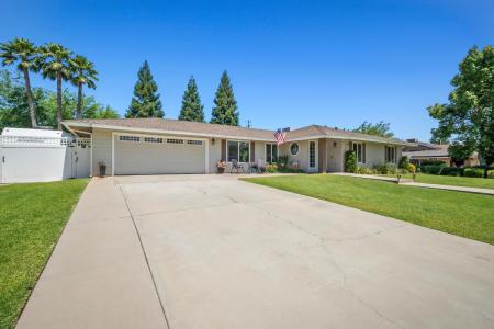 18746 Auburn Way, Madera, California 93638, USA