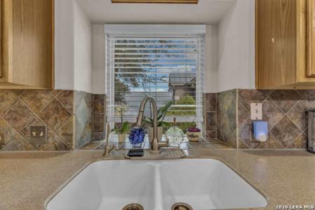 602 Mesa Rdg, San Antonio, Texas 78258, USA