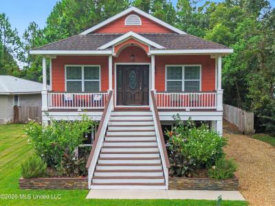 1009 Saint Joseph Street, Waveland, Mississippi 39576