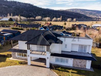 BARRIO VEGA CHICA 57, San Martín De Los Andes, Neuquén 8370, Argentinien