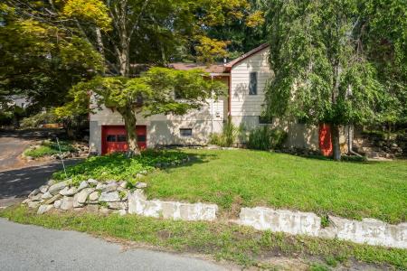 12 Coolidge Trail, Hopatcong, New Jersey 07834, USA