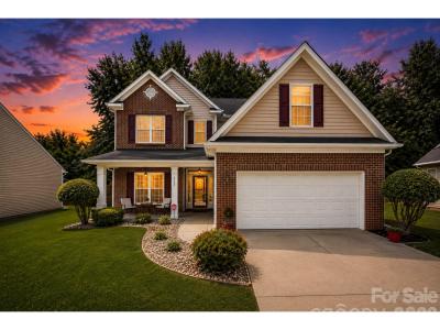 4008 Asher Court, Charlotte, North Carolina 28215, USA