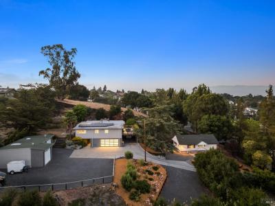 739 Webster St, Petaluma, California 94952, USA