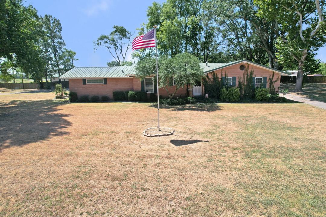 111 E Oak St, Yantis, テキサス 75497, アメリカ合衆国
