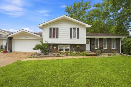 1215 Devonshire Drive, Joliet, Illinois 60435, USA