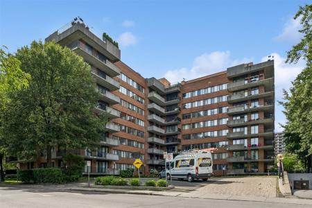 5720  Av. Rembrandt, Côte-Saint-Luc, 魁北克省 H4W 3A1, 加拿大