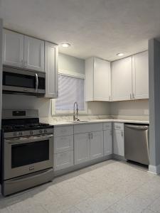 252 Marion Street #1, East Boston, Massachusetts 02128, USA