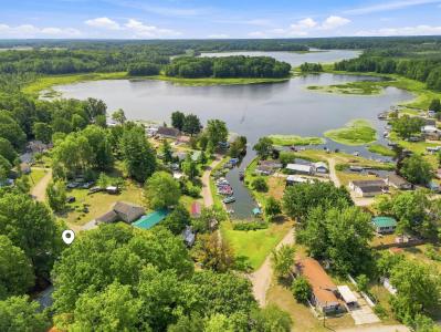 18934 Hillview Boulevard, Barryton, Michigan 49305, États-Unis