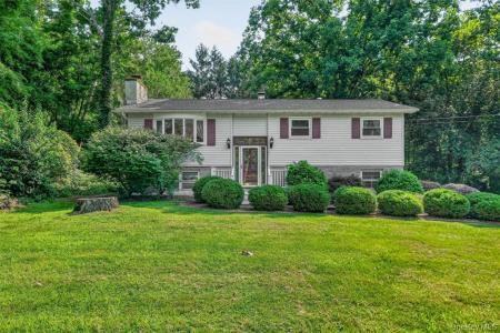 37 Julie Drive, Hopewell Junction, New York 12533, États-Unis