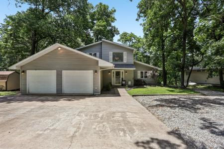 111 Solar Circle, Litchfield, Illinois 62056, USA