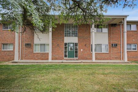 6335 Pelham Road, Allen Park, Michigan 48101