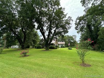 97 Rodeo Road, Ariton, Alabama 36311, USA