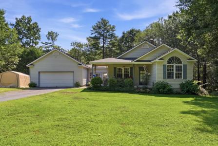 77 Old Gilbertville Rd, Ware, Massachusetts 01082, USA
