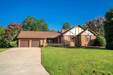 32 Nichols Drive, Inman, South Carolina 29349, USA