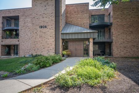 1906 E Shorewood Blvd, Shorewood, ولاية ويسكونسن 53211, الولايات المتحدة
