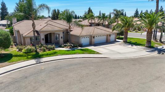 3077 Express Court, Madera, California 93637, USA