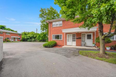 38 Carmine Drive, Wappingers Falls, Нью-Йорк 12590, Соединенные Штаты