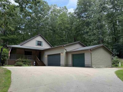 722 Bungo Lake, Harrison, Michigan 48625, USA